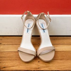 Steve Madden nude sandal pumps, size 6
